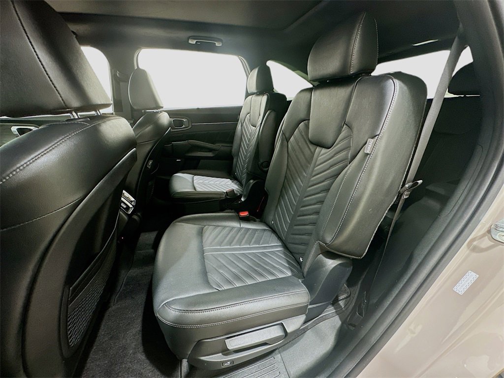 Used 2024 Kia Sorento SX Prestige image 26