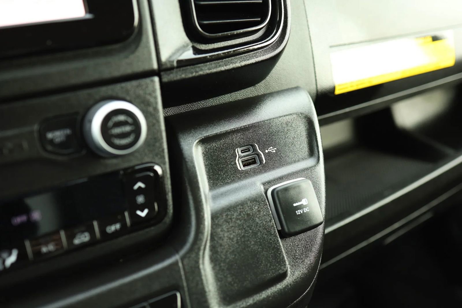 Used 2023 RAM ProMaster 3500 w/ Convenience Group image 24