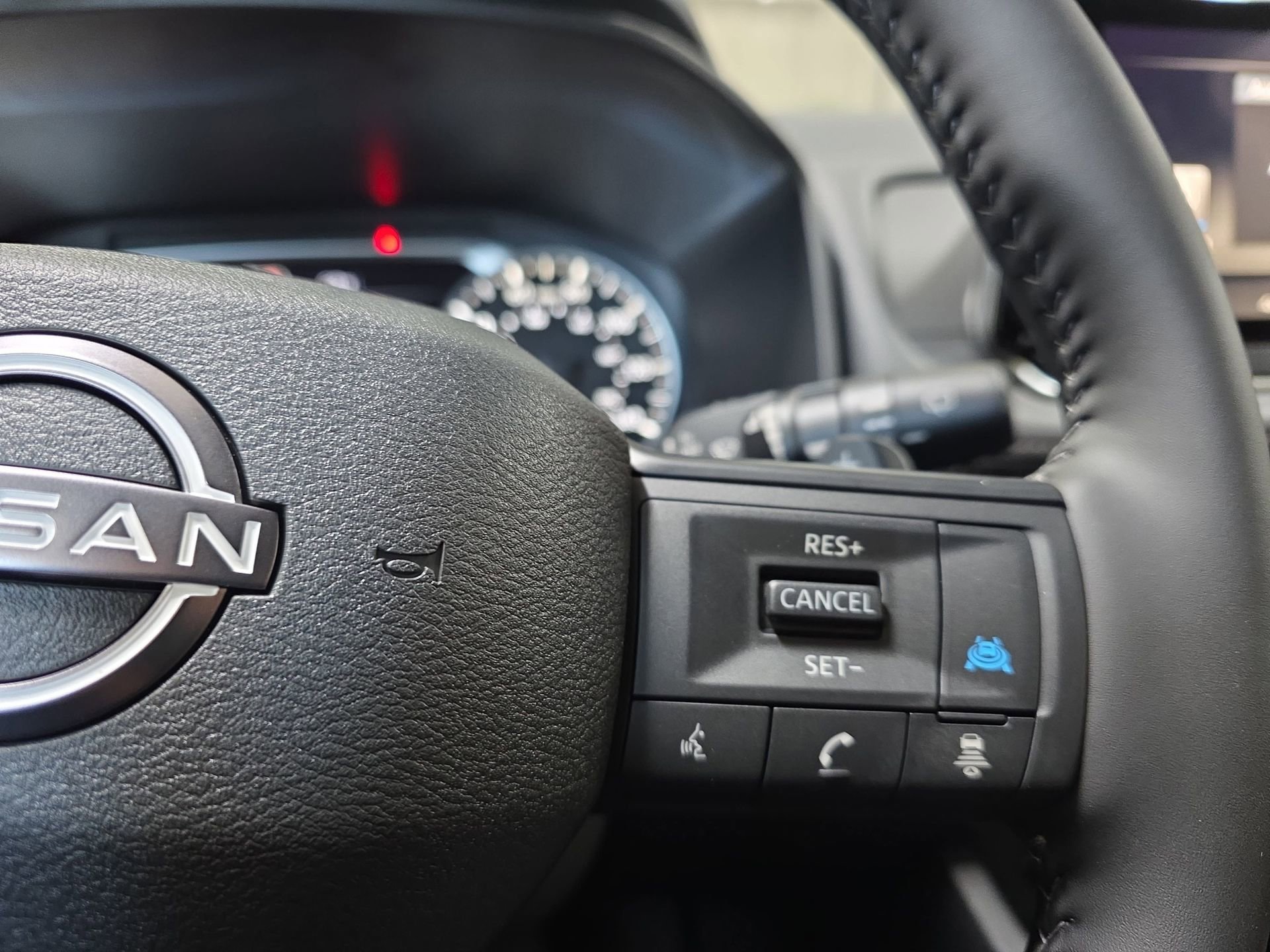 New 2026 Nissan Rogue SV FWD image 18