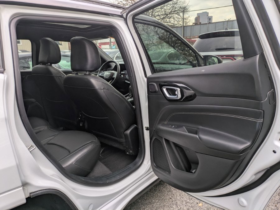 Used 2023 Jeep Compass High Altitude image 9