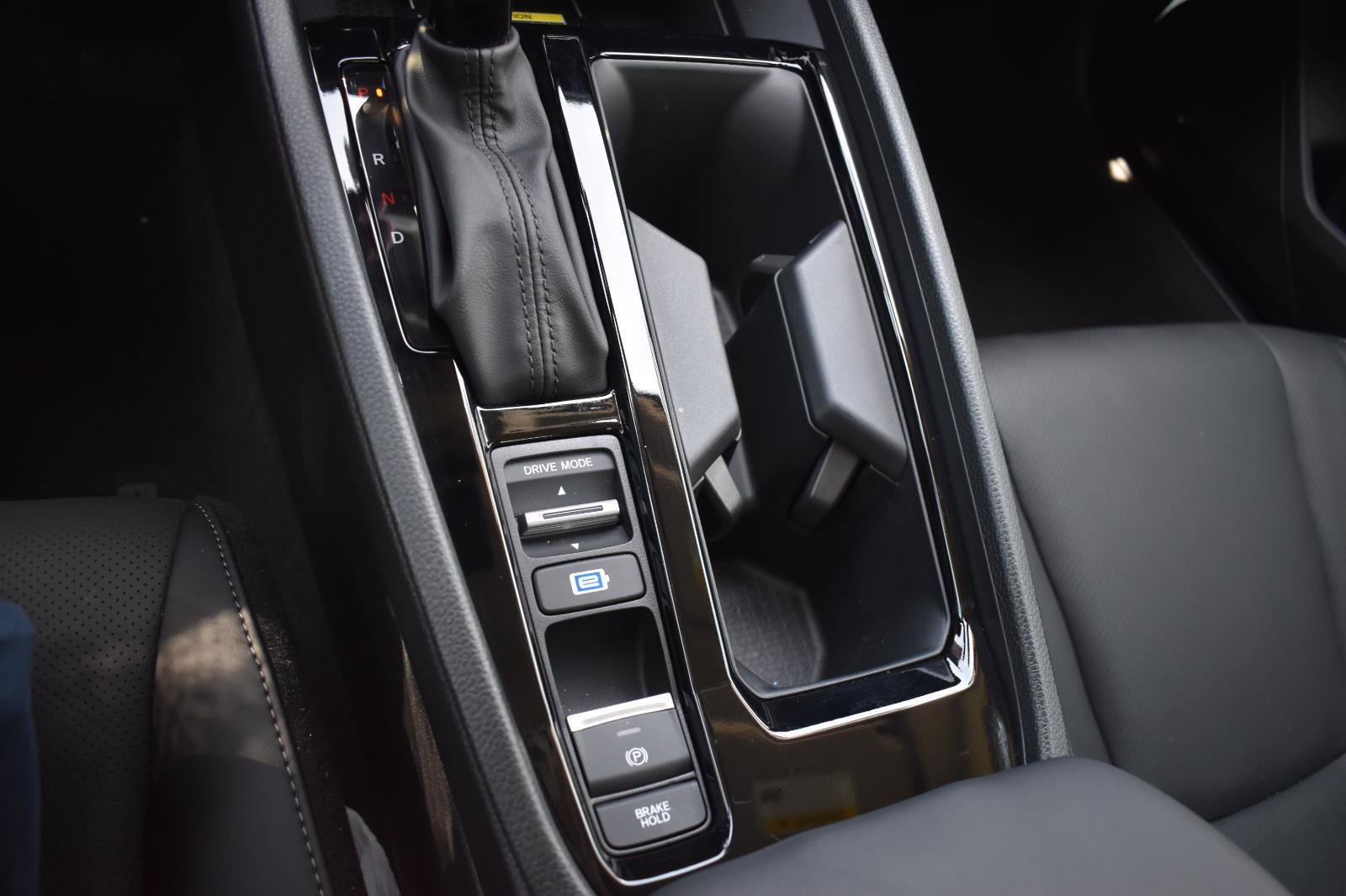 Used 2025 Honda Accord EX-L image 9