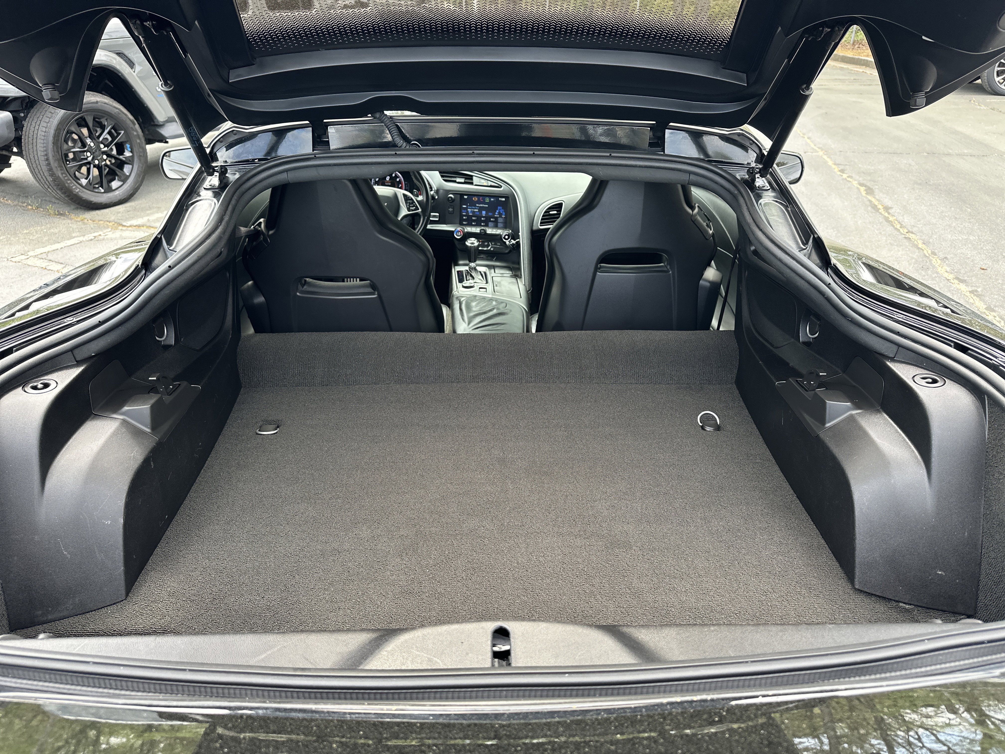 Used 2017 Chevrolet Corvette Stingray Coupe w/ Carbon Flash Badge Package RWD image 18