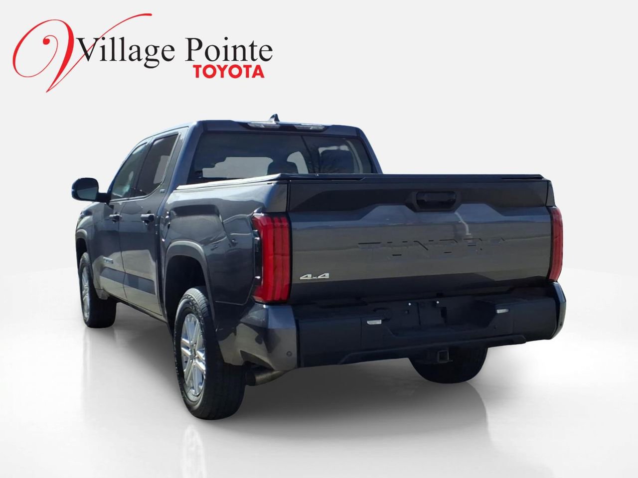 Used 2023 Toyota Tundra SR5 w/ SR5 Convenience Package image 5