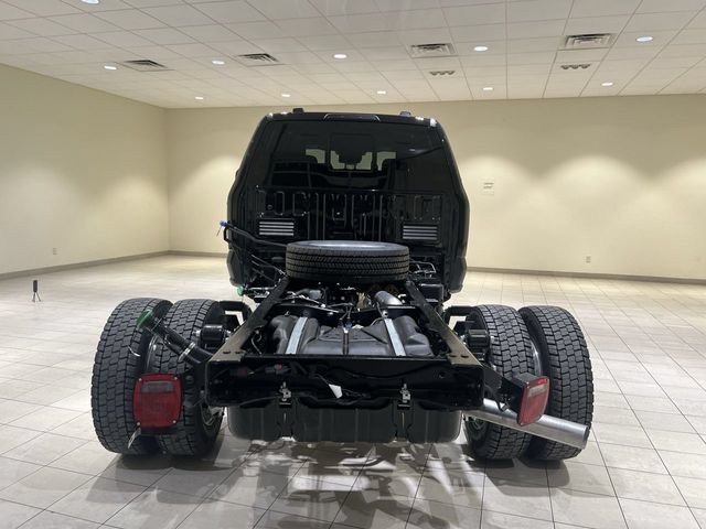 New 2027 Ford F550 4x4 Crew Cab image 4