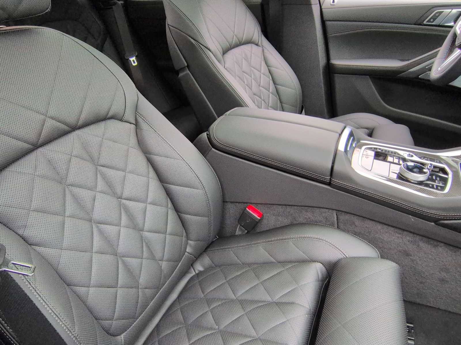 New 2026 BMW X6 M60i image 24