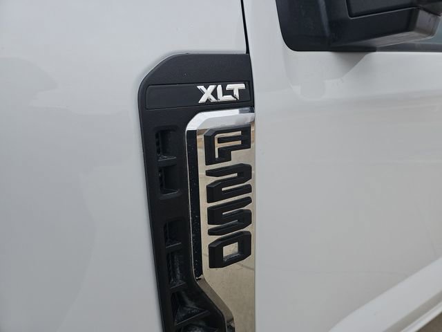 Used 2024 Ford F250 XLT w/ FX4 Off-Road Package image 31