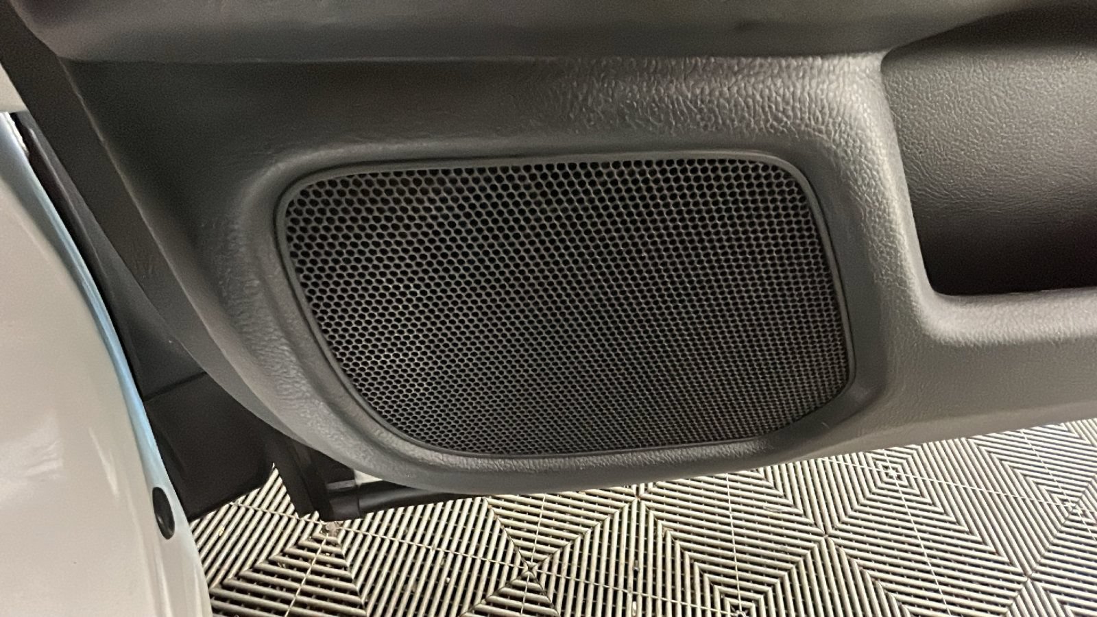 Used 2025 Honda Pilot Sport image 34