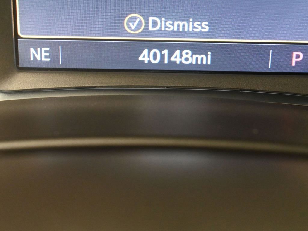 Used 2022 Chevrolet Equinox RS w/ Infotainment Package image 35