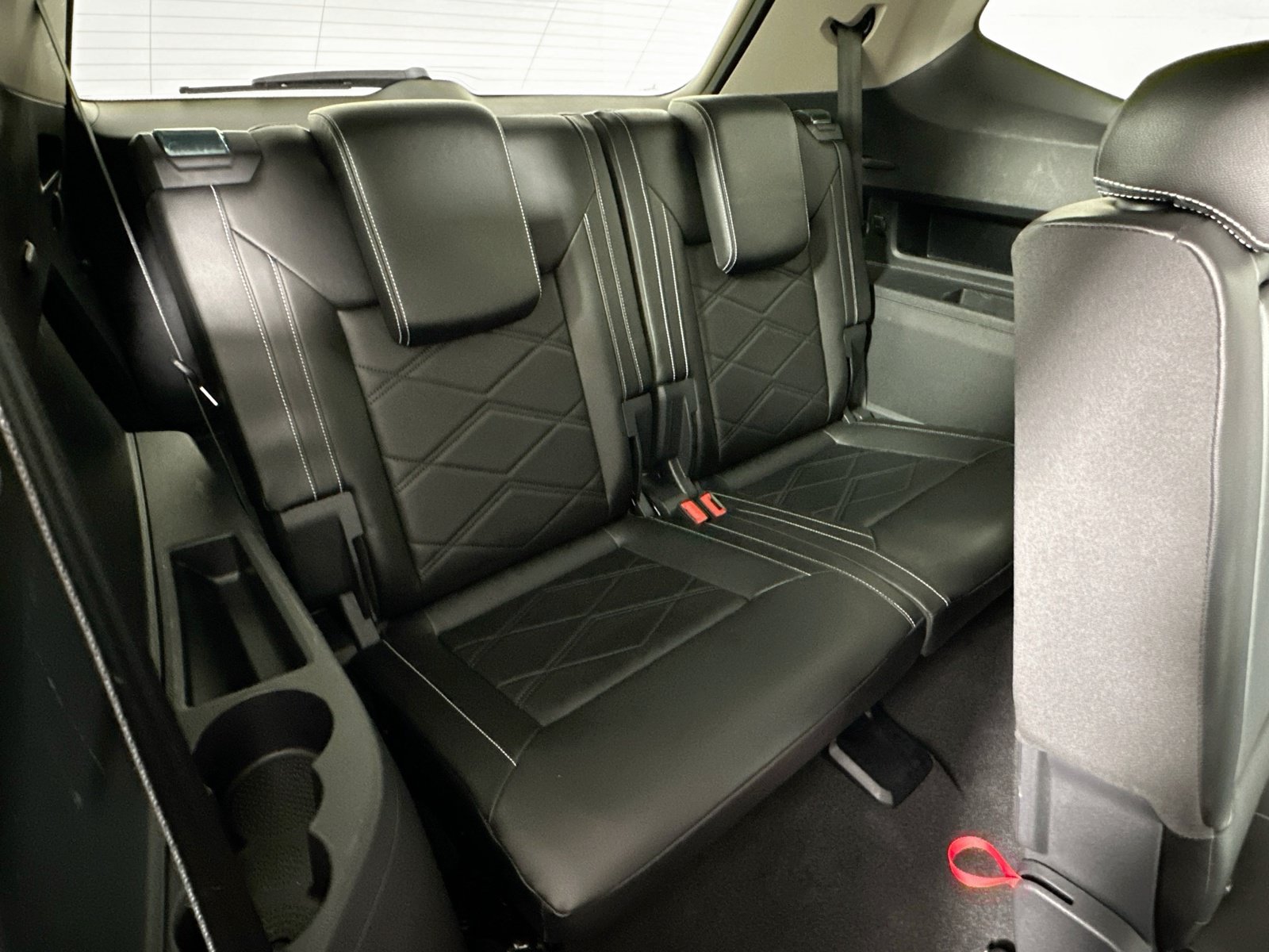 Used 2024 Volkswagen Atlas SE FWD image 26