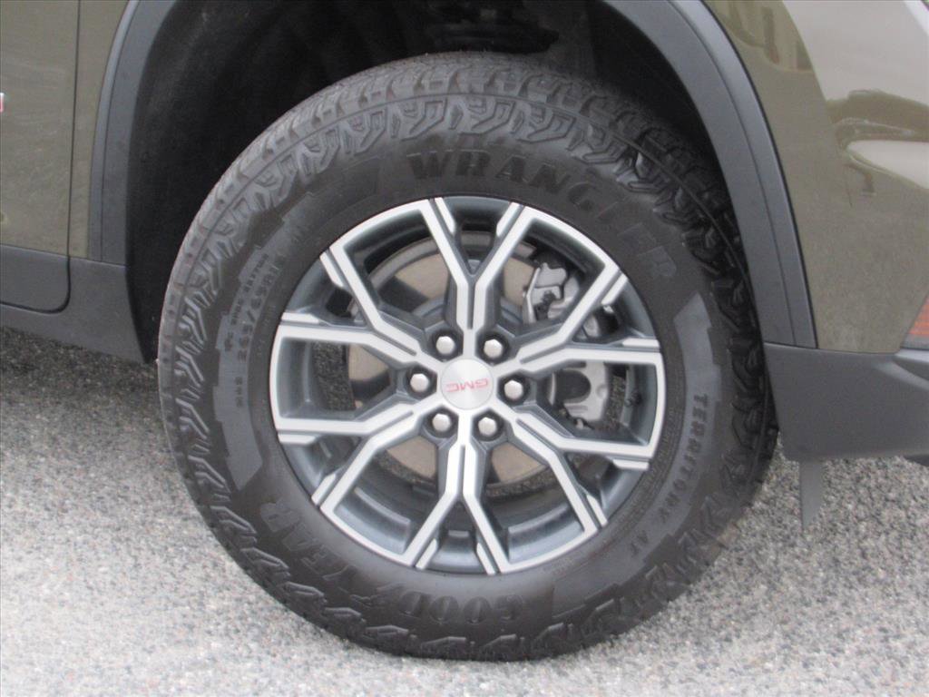 Used 2025 GMC Acadia AT4 AWD/4WD image 7