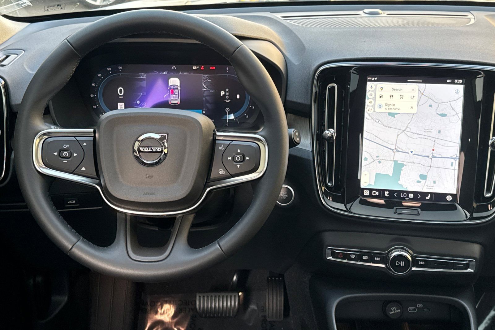 Used 2024 Volvo XC40 B5 Plus w/ Climate Package image 15