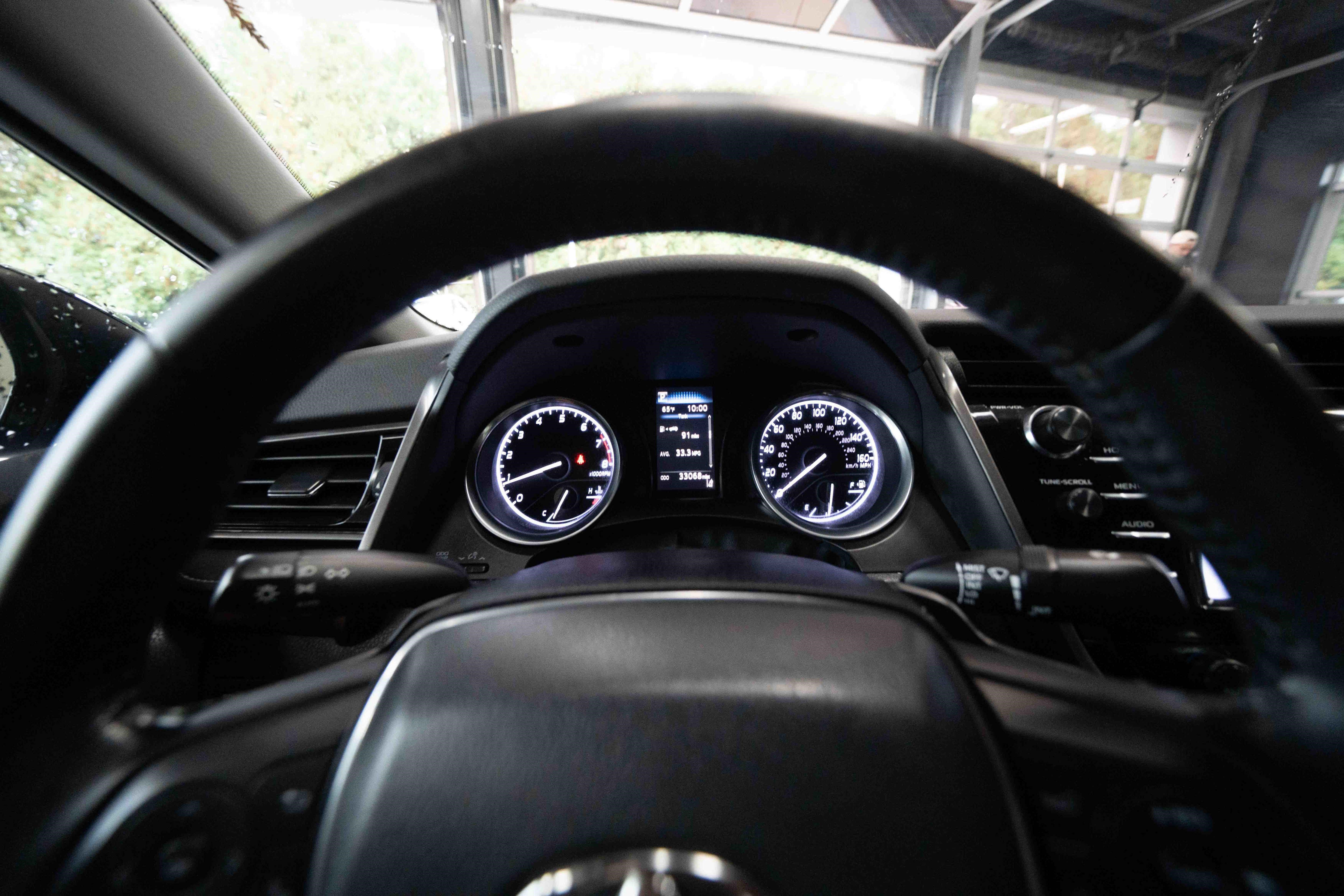 Used 2020 Toyota Camry SE FWD image 15