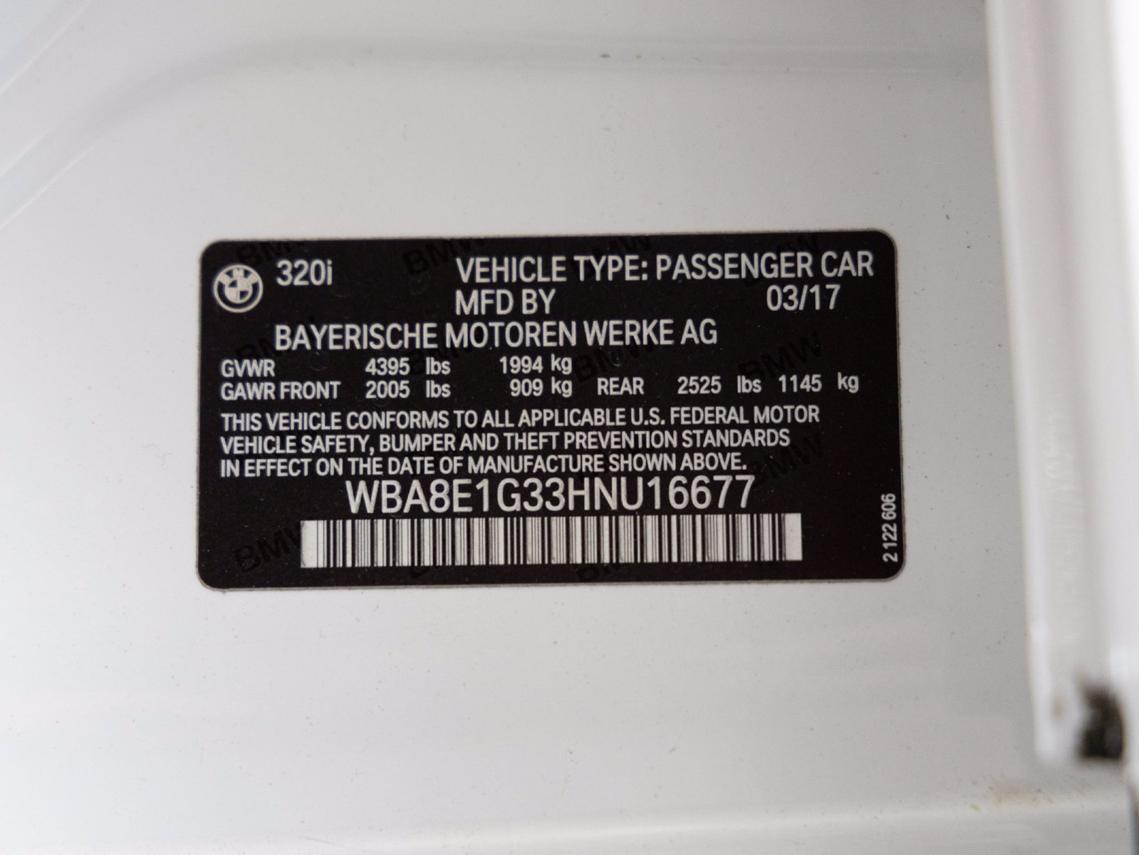 Used 2017 BMW 320i Sedan RWD image 31