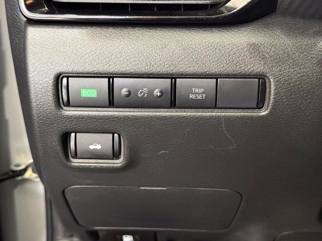 Used 2023 Nissan Sentra SV FWD image 30