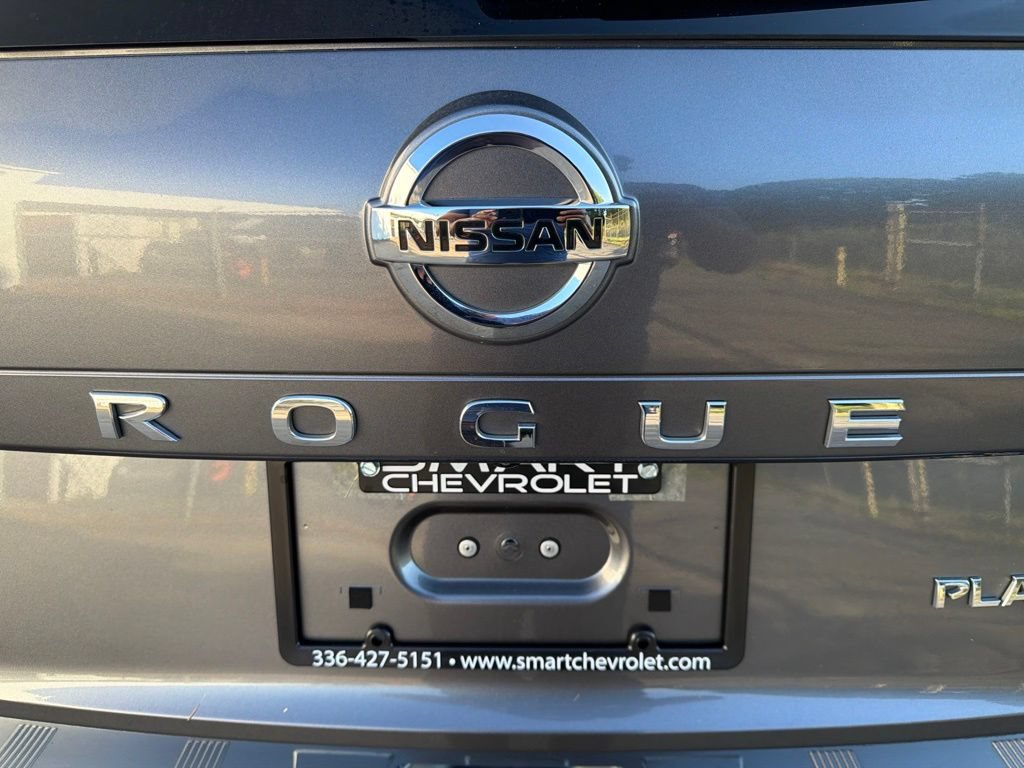 Used 2021 Nissan Rogue Platinum AWD/4WD image 15
