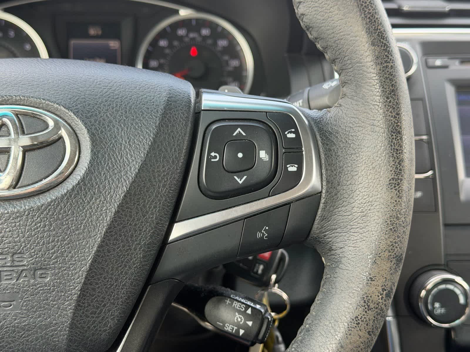 Used 2016 Toyota Camry SE FWD image 15
