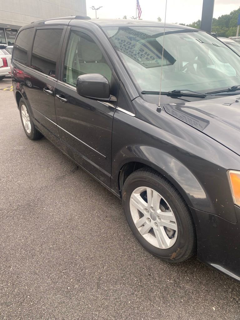 Used 2012 Dodge Grand Caravan Crew w/ Crew Value Pkg FWD image 2