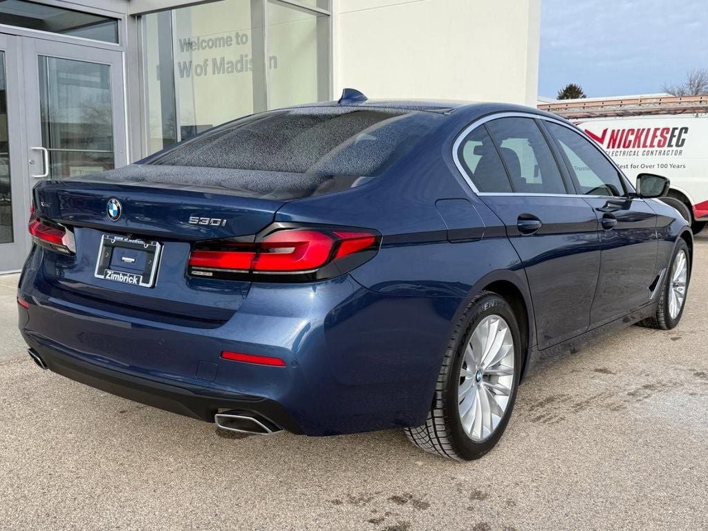 Used 2022 BMW 530i xDrive w/ Executive Package AWD/4WD image 3