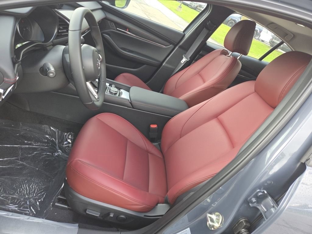 New 2026 MAZDA MAZDA3 Carbon AWD/4WD image 18
