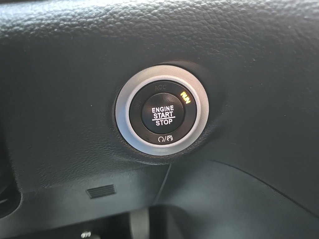 Used 2020 Chrysler Pacifica Limited w/ Advanced Safetytec Group image 51