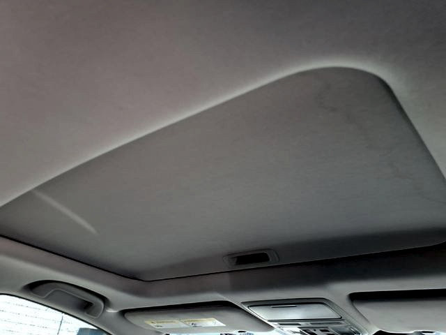 Used 2017 Honda CR-V EX-L image 9