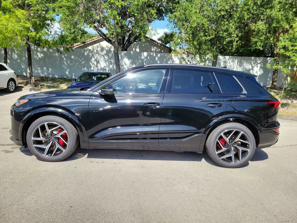 New 2027 Audi SQ6 e-tron Prestige AWD/4WD image 5