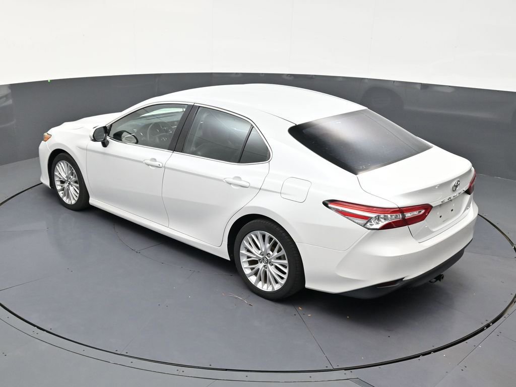 Used 2018 Toyota Camry XLE FWD image 14