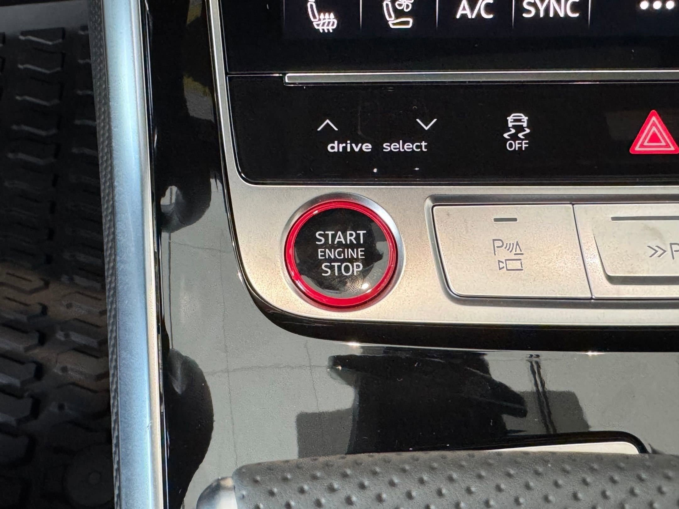 New 2026 Audi SQ8 Prestige image 26