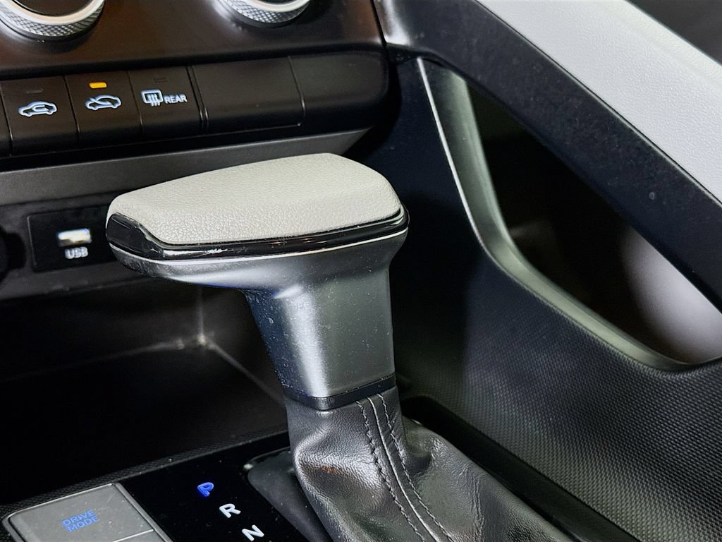Certified 2022 Hyundai Elantra SE FWD image 10
