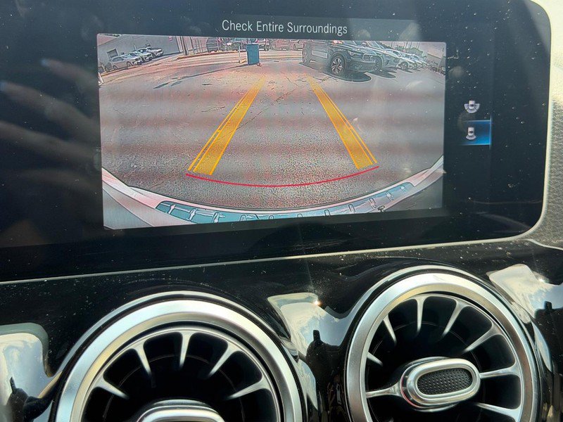 Used 2021 Mercedes-Benz GLA 250 4MATIC image 23