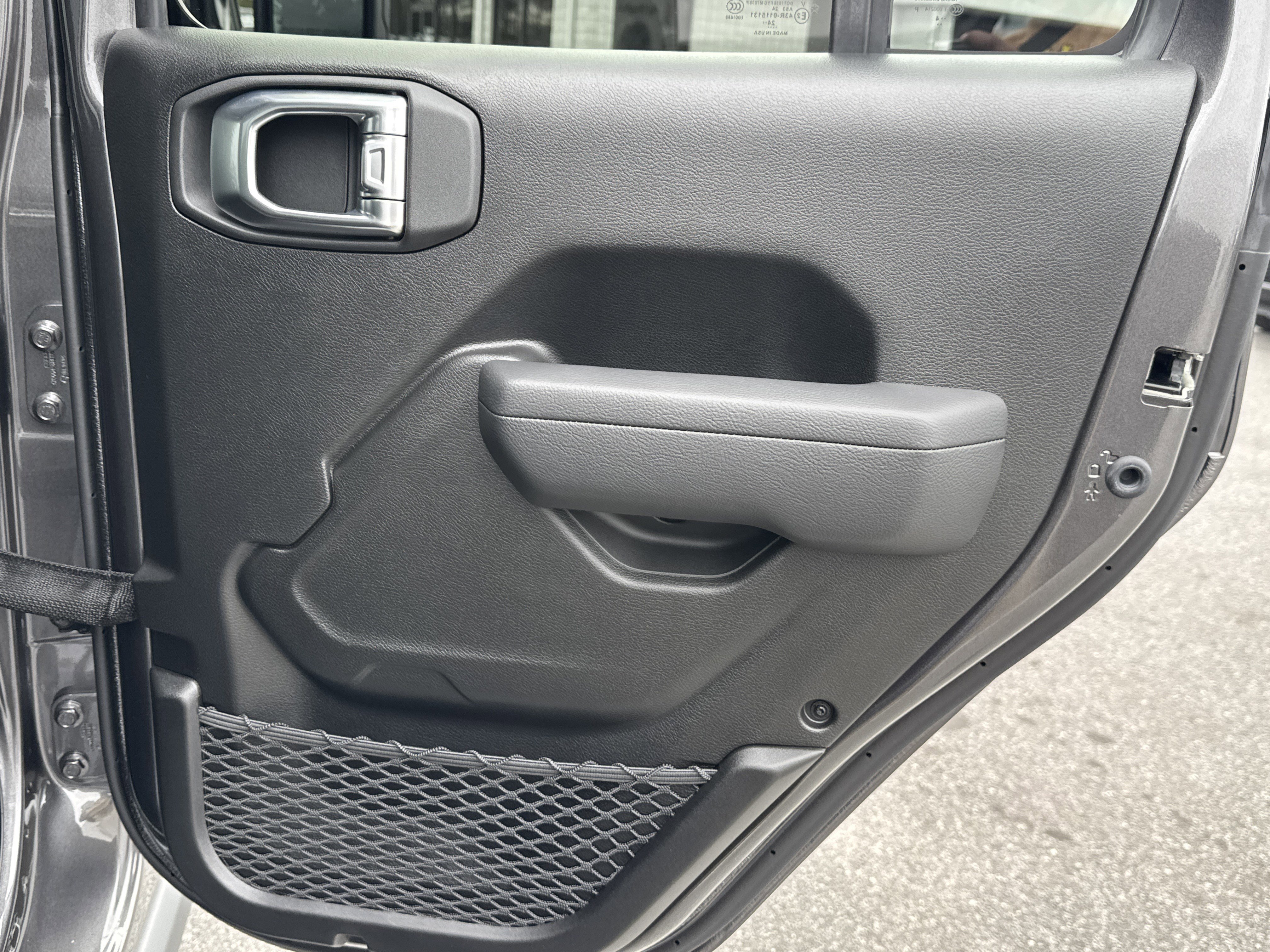 Used 2025 Jeep Gladiator Mojave w/ Convenience Group image 19