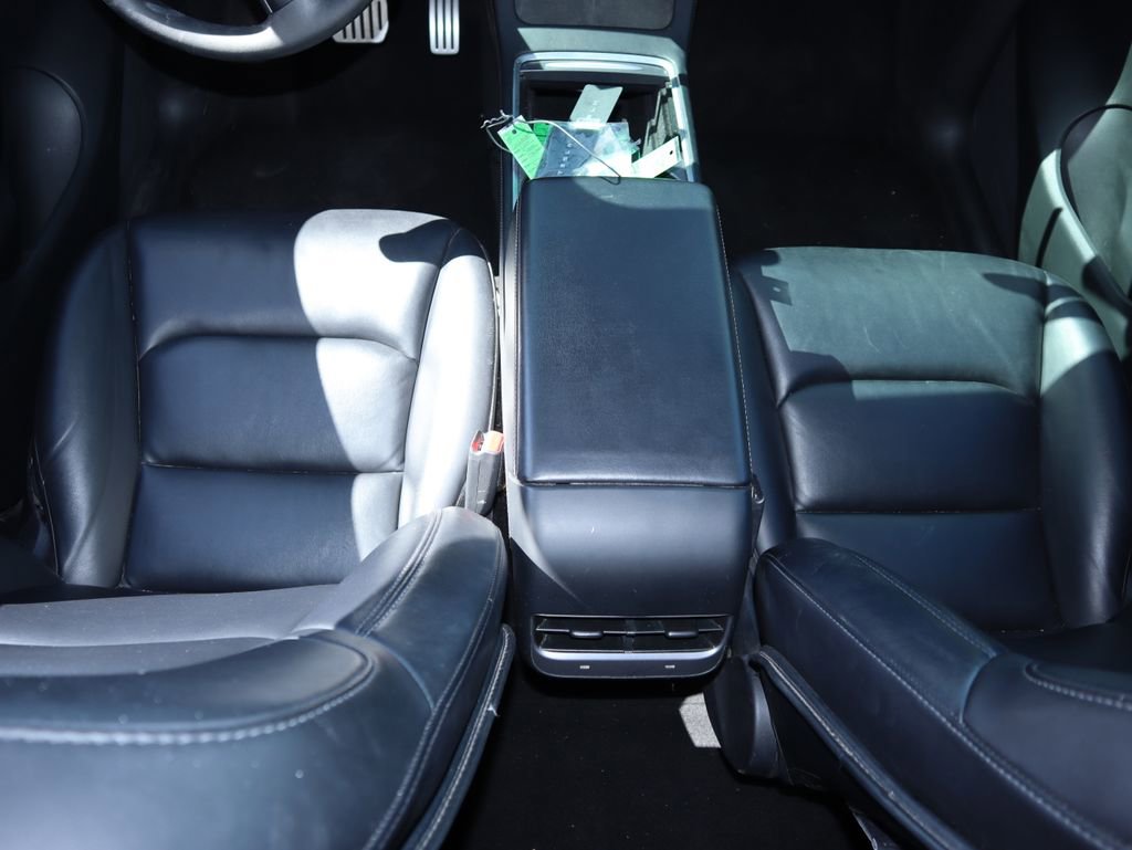 Used 2022 Tesla Model Y Performance AWD/4WD image 8