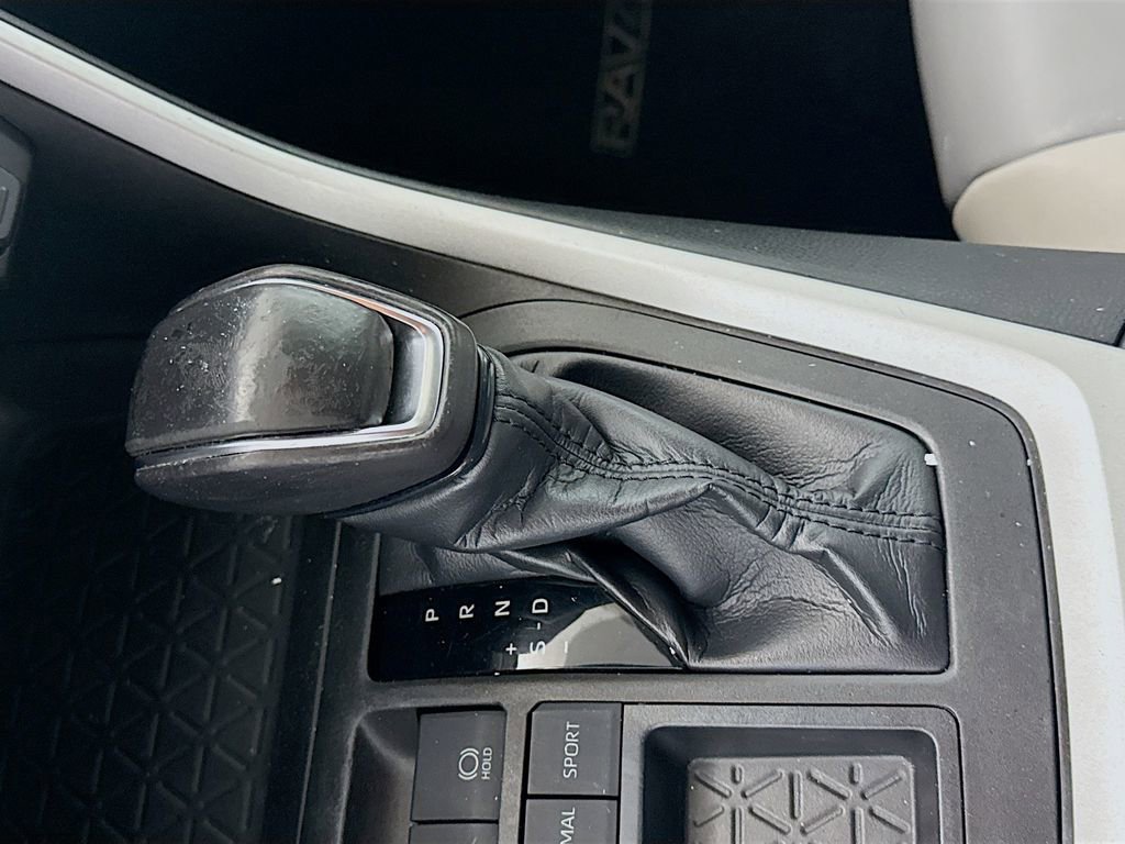 Certified 2020 Toyota RAV4 XLE Premium FWD image 15