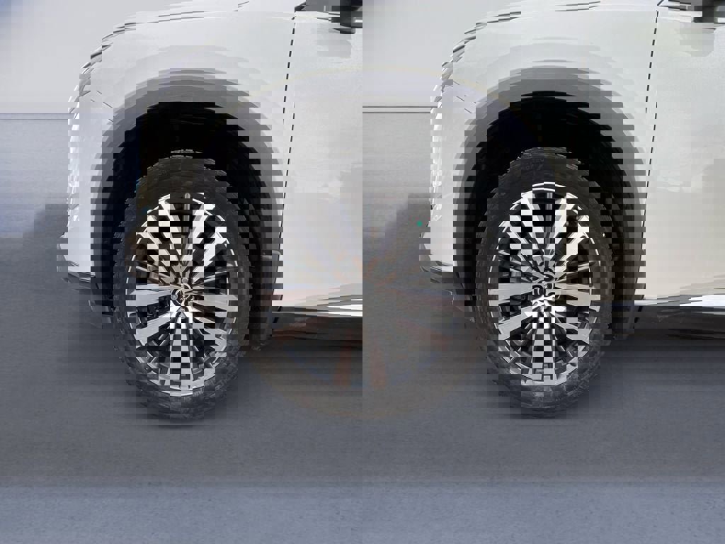 Used 2022 Nissan Pathfinder Platinum w/ Cargo Package image 14