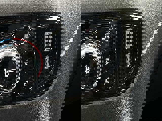 Used 2023 GMC Sierra 1500 SLT w/ SLT Premium Plus Package image 22