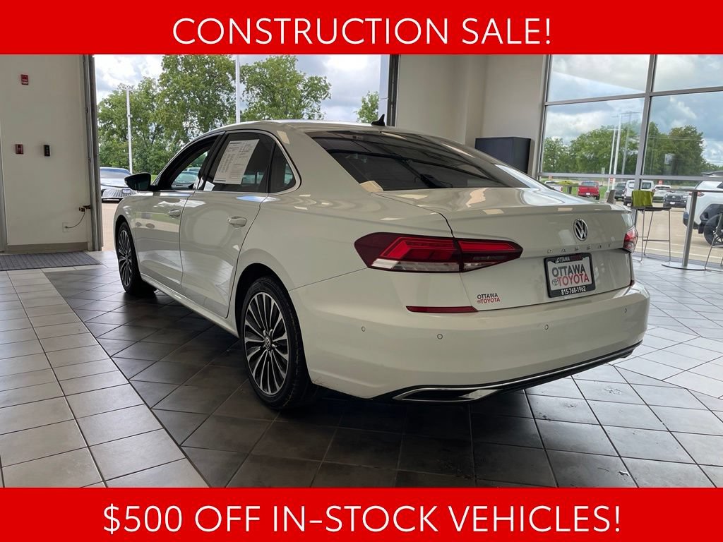 Used 2022 Volkswagen Passat 2.0T FWD image 8
