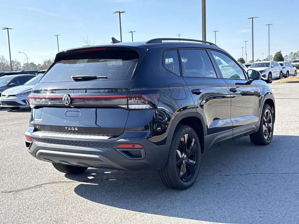 New 2026 Volkswagen Taos SE image 5