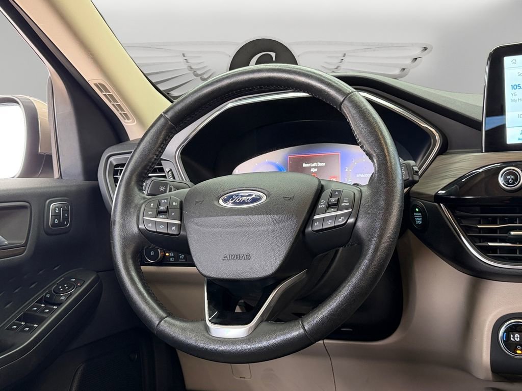 Used 2020 Ford Escape Titanium image 12