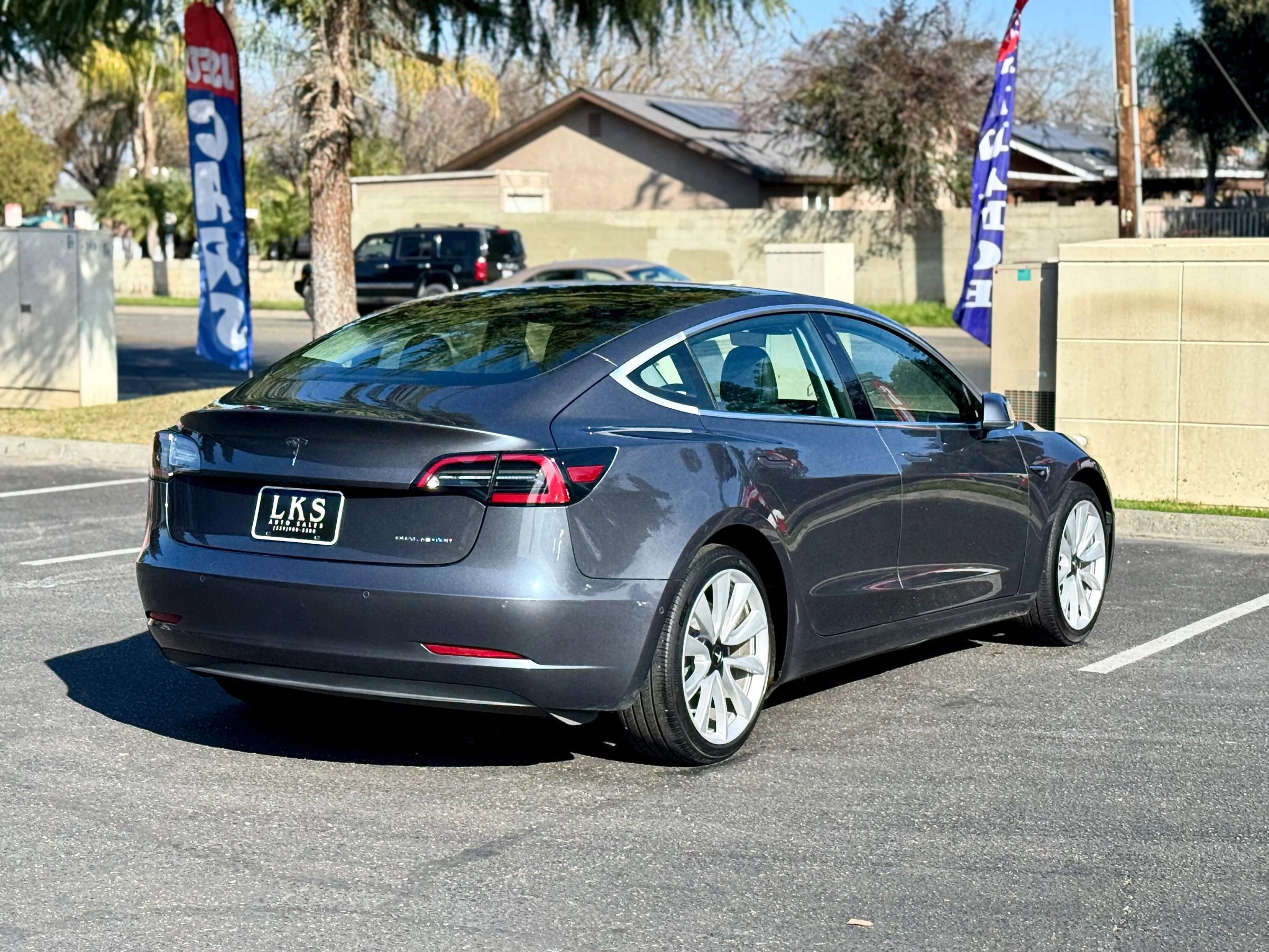 Used 2020 Tesla Model 3 Long Range image 4