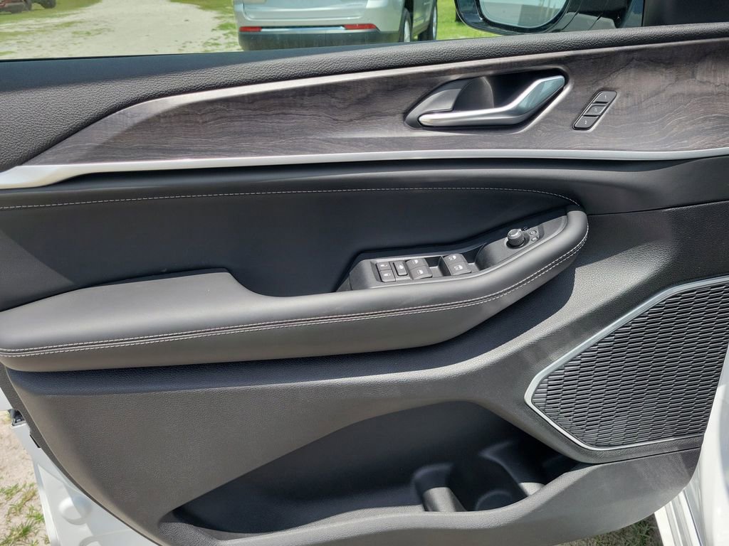 New 2026 Jeep Grand Cherokee L Limited AWD/4WD image 17