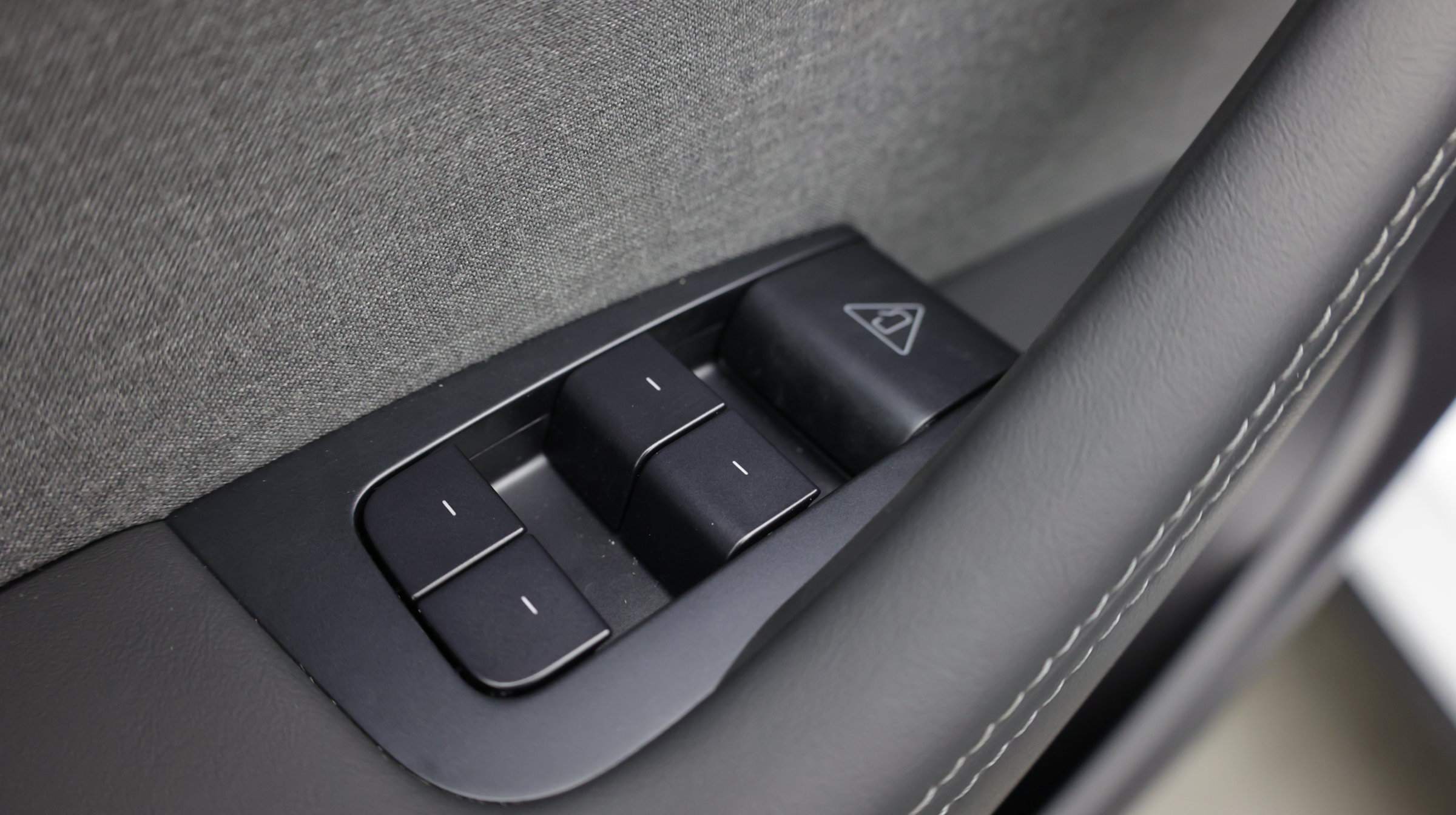Used 2026 Tesla Model Y 2WD image 10