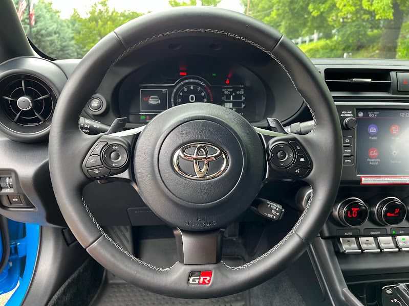 Used 2023 Toyota GR86 w/ ALL Weather Mat Package (TMS) RWD image 11