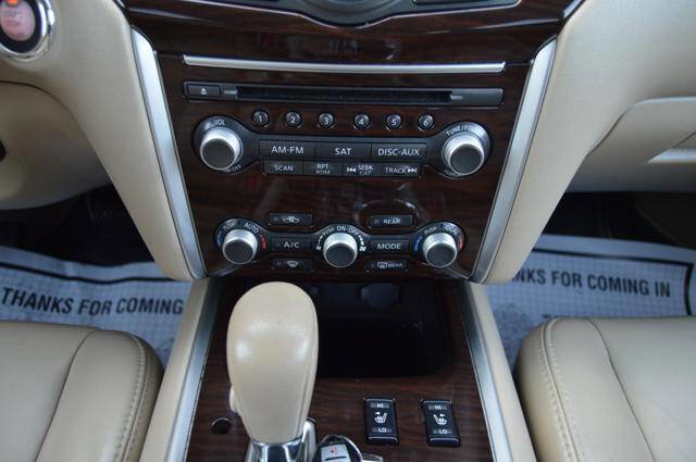 Used 2014 Nissan Pathfinder SL w/ SL Tech Package image 27