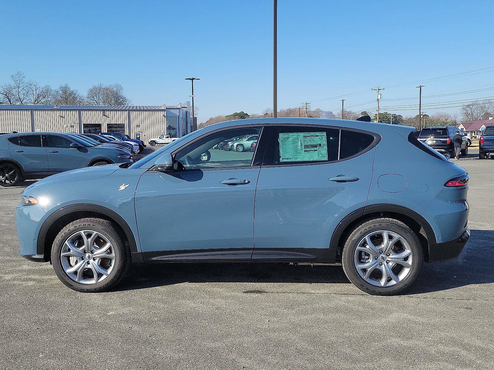 New 2024 Dodge Hornet R/T Plus w/ Tech Pack Plus w/o Parking image 8