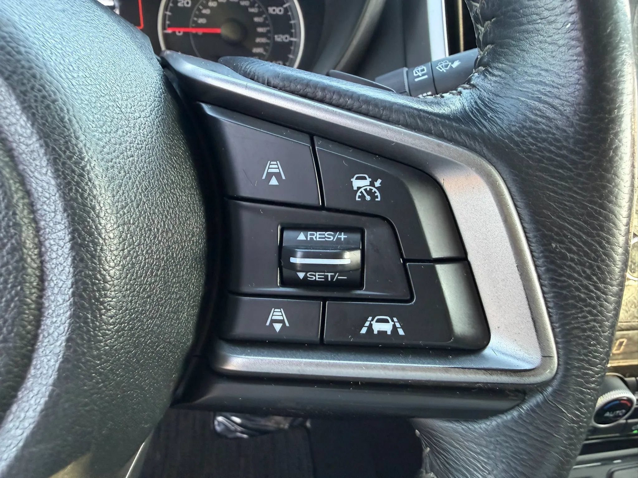 Used 2019 Subaru Ascent Premium AWD/4WD image 40