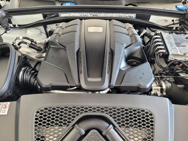 Used 2024 Porsche Macan S image 27