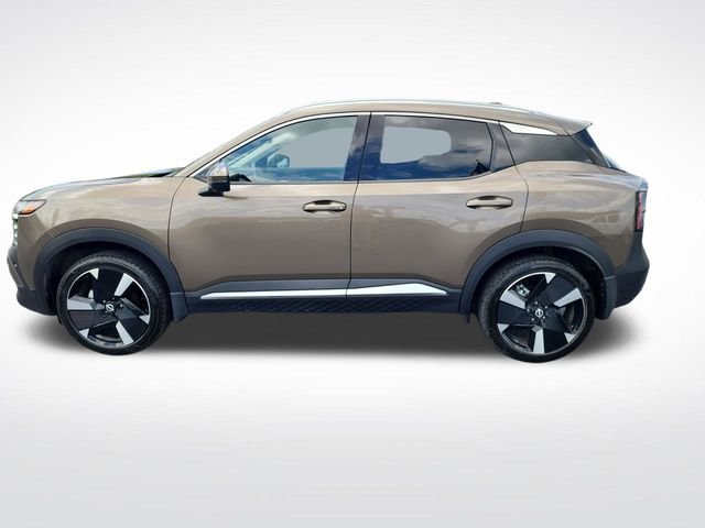 Used 2025 Nissan Kicks SR AWD/4WD image 2