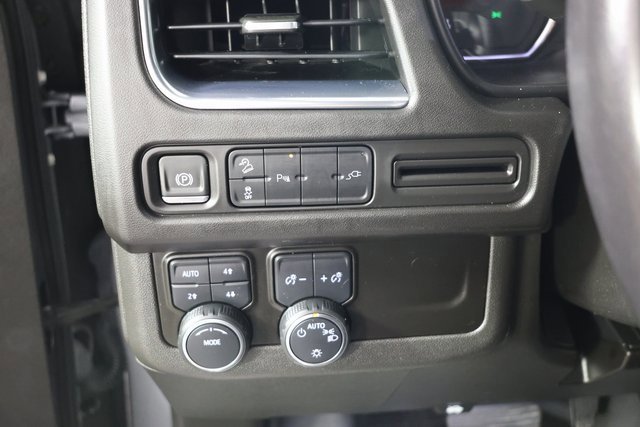 Used 2021 Chevrolet Suburban Z71 image 22