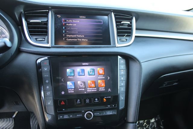 Used 2021 INFINITI QX50 Luxe w/ Appearance Package image 32