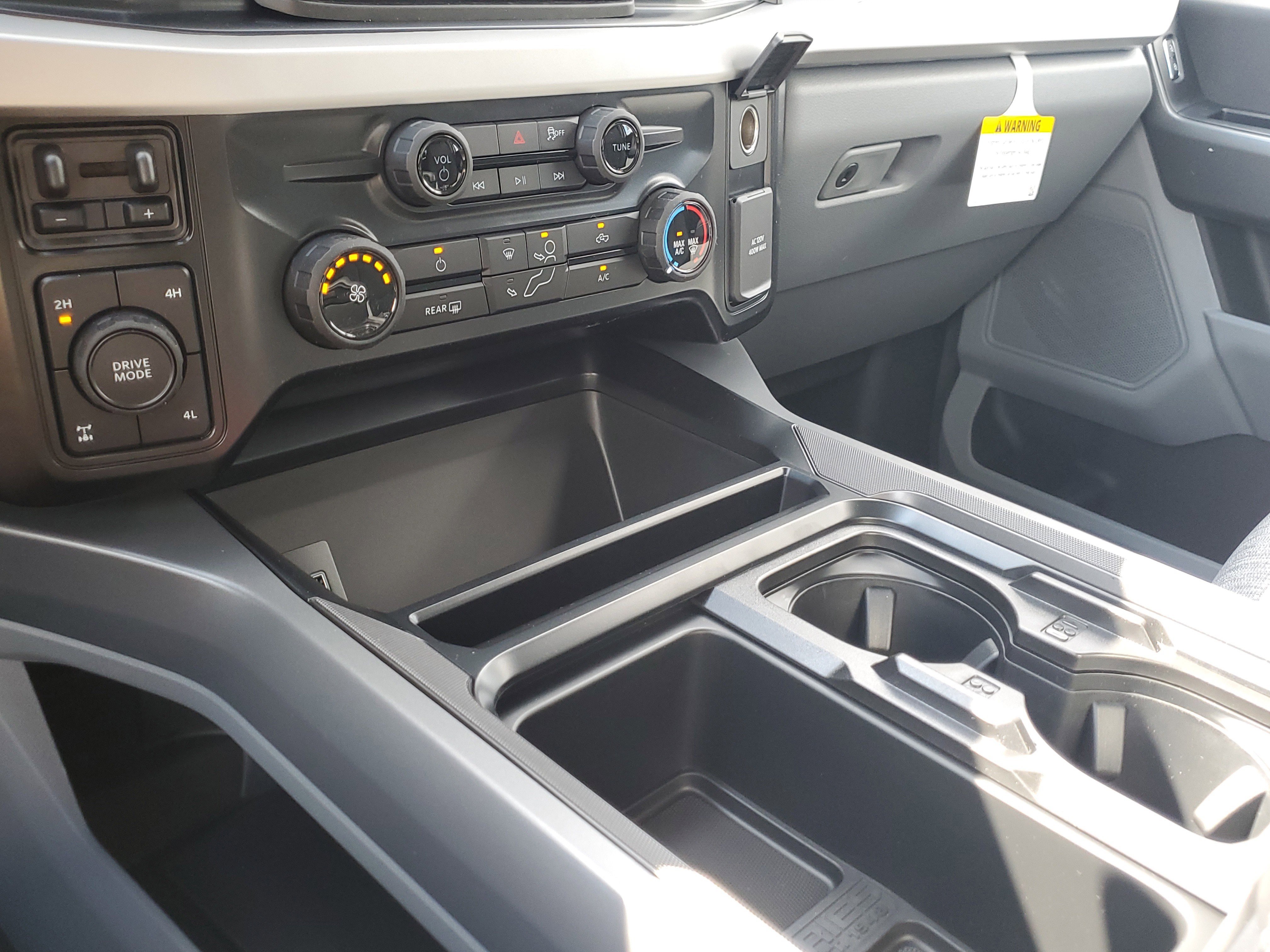 New 2026 Ford F250 XLT w/ FX4 Off-Road Package image 19